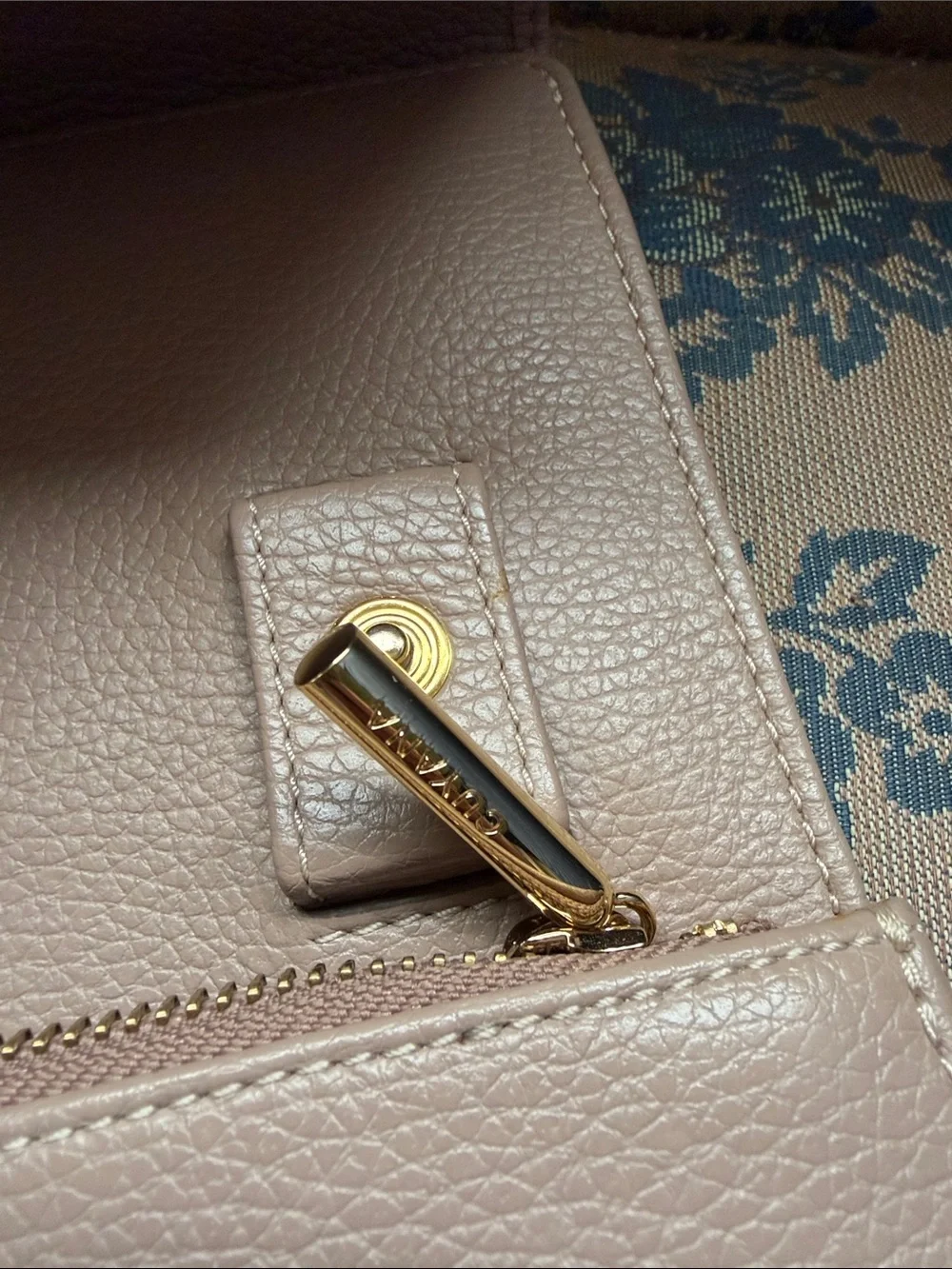 Cuyana Leather Laptop Case 13” in Blush Pink